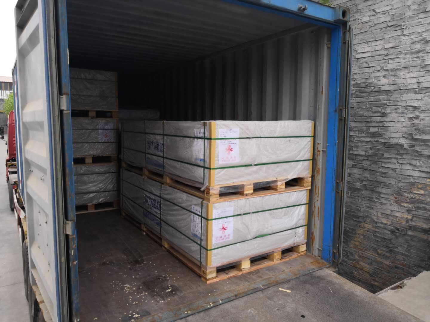 無石棉硅酸鈣板裝箱圖片